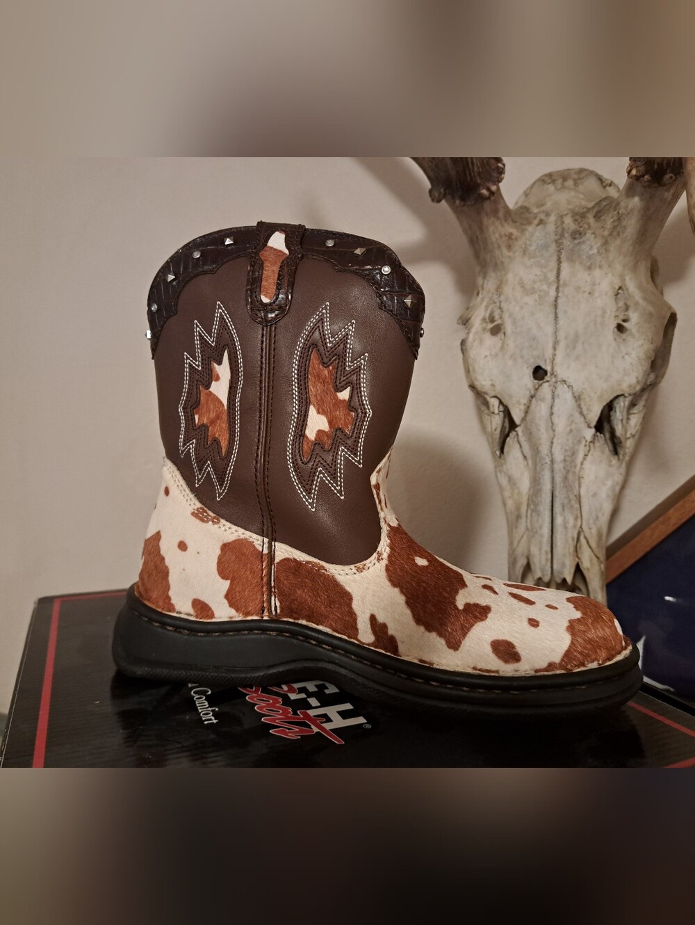 Double H Brown & White Cowhide Pattern Western Pull-On Boots